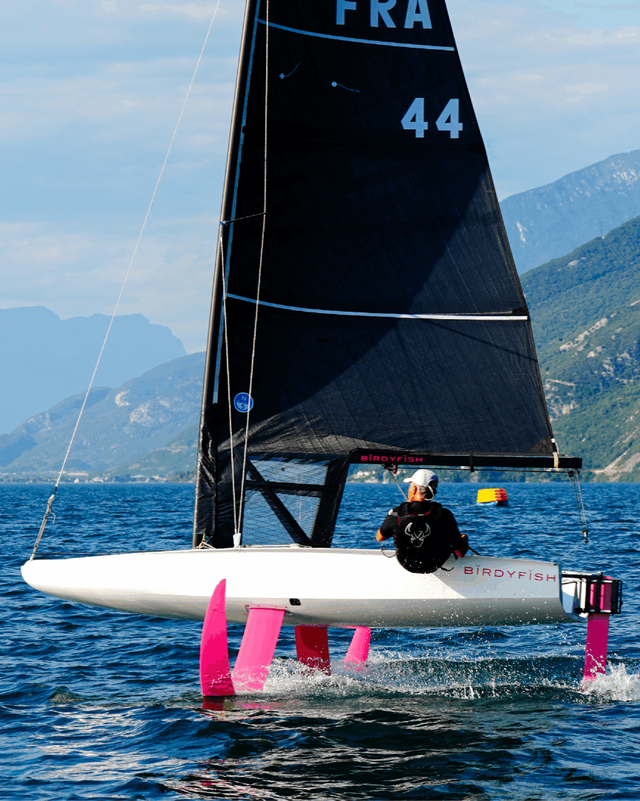 BirdyFish S - foiling dinghy - foil boat - - bateau à foil - dériveur à foil