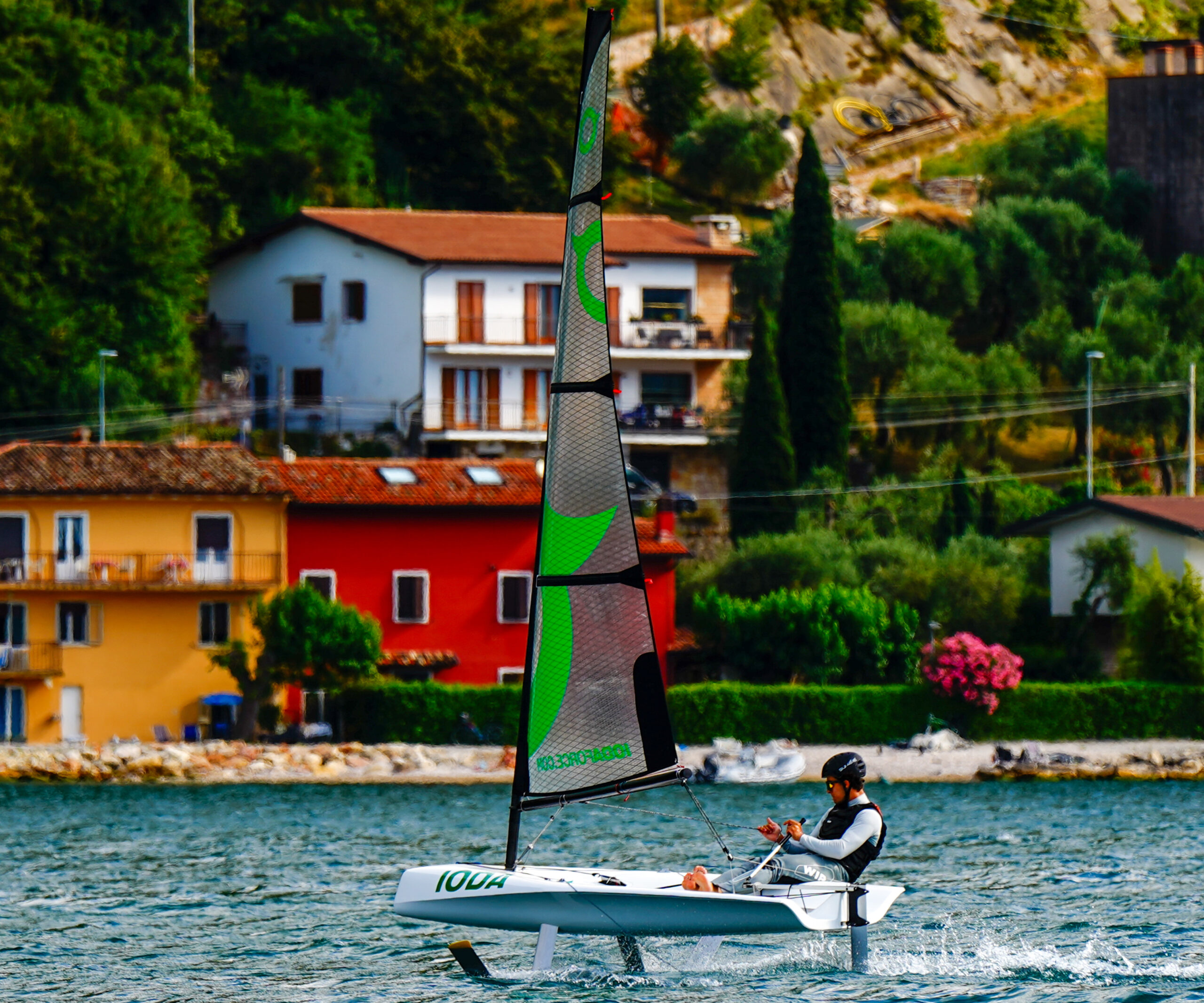 BirdyFish - foiling dinghy - foil boat - bateau à foil - dériveur à foil - Ioda by Birdyfish