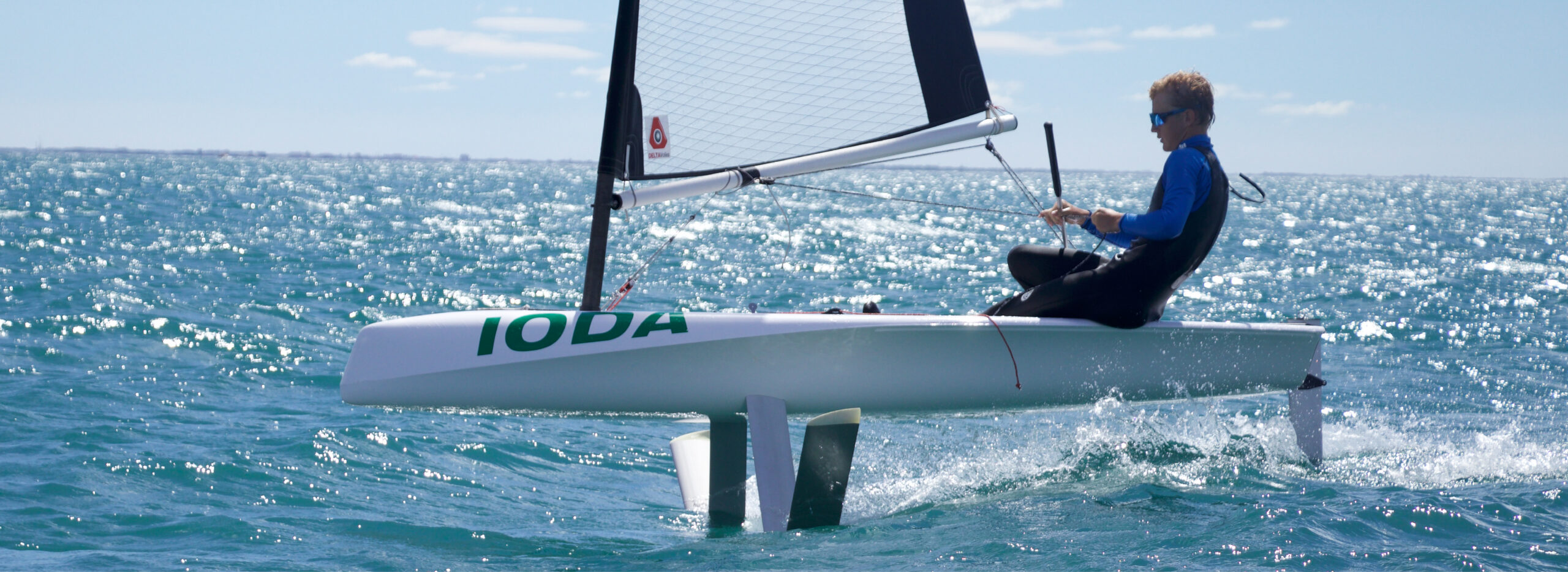 BirdyFish - foiling dinghy - foil boat - bateau à foil - deriveur à foil - foiler - ioda by birdyfish